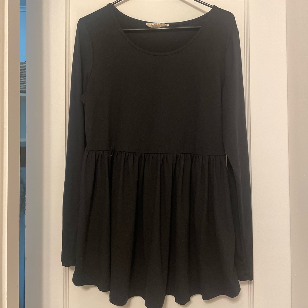 By Design Black Pendulum Long Sleeve Top Size Medium Like New